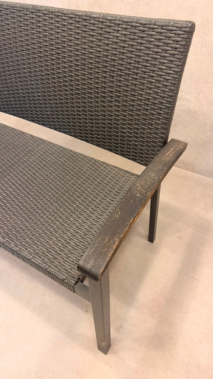 Polyrattan Gartenbank Grau 2-Sitzer Outdoor mit Holzarmlehne