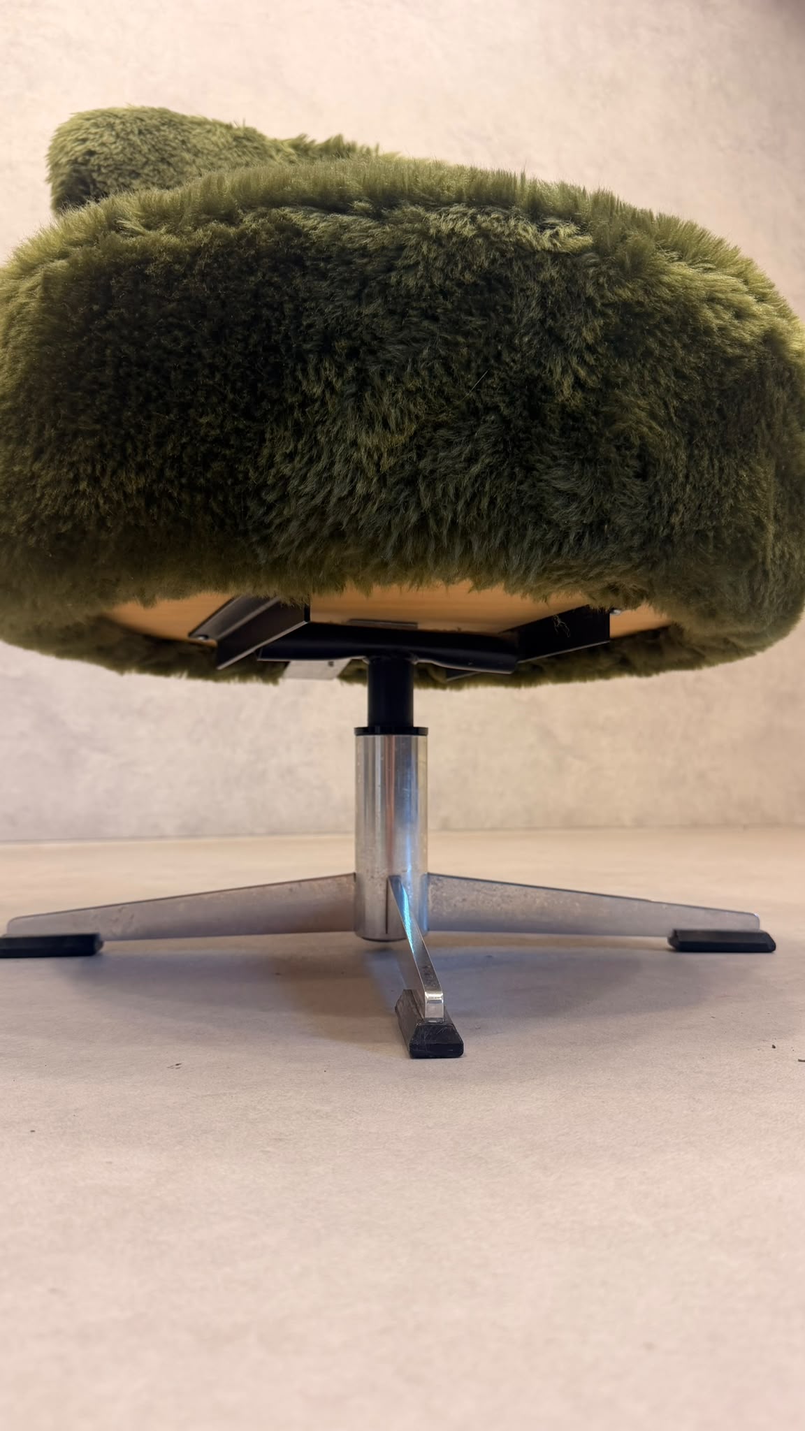 Vintage 70er Flokati Plüsch Sessel Lounge Stuhl Olivgrün
