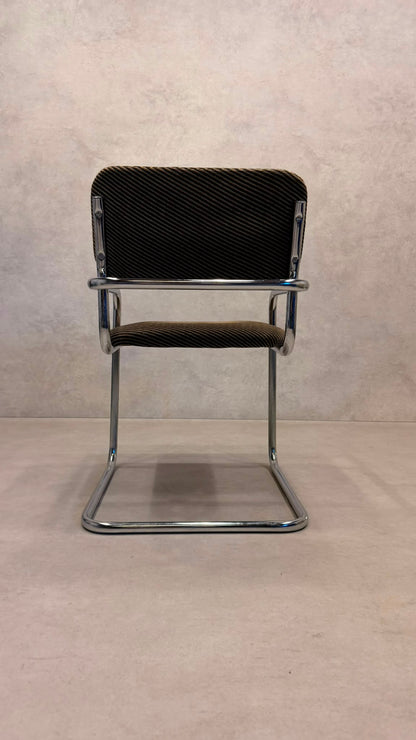 Vintage Bauhaus Freischwinger Sessel gepolstert