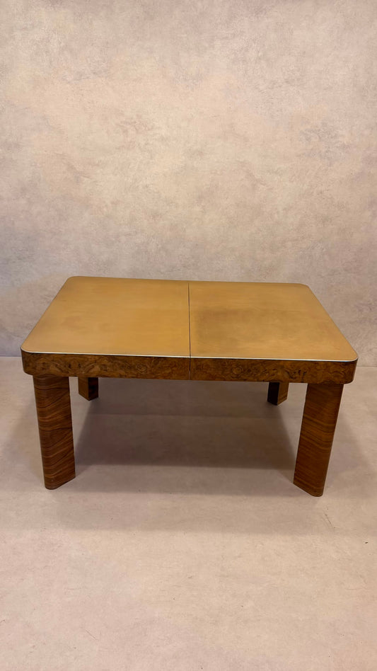 Vintage Art Deco Esstisch aus den 1930s Wurzelholz Design