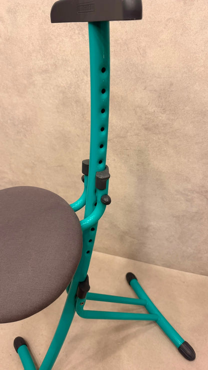Höhenverstellbare ergonomische Stehhilfe/ Bügelsitz