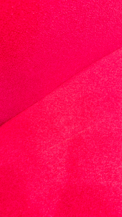 Lounge Sessel drehbar in leuchtendem Pink mit Metallfuss
