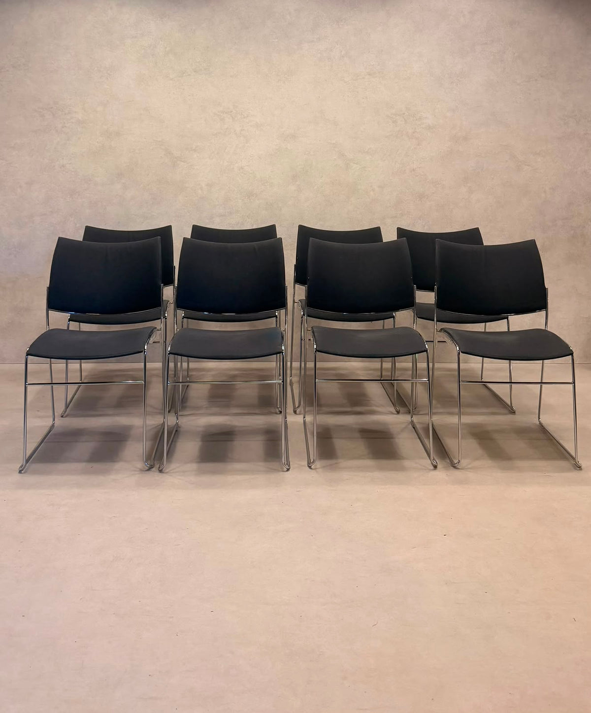 Casala Design Stapelstuhl Curvy schwarz gepolstert mit Chrom