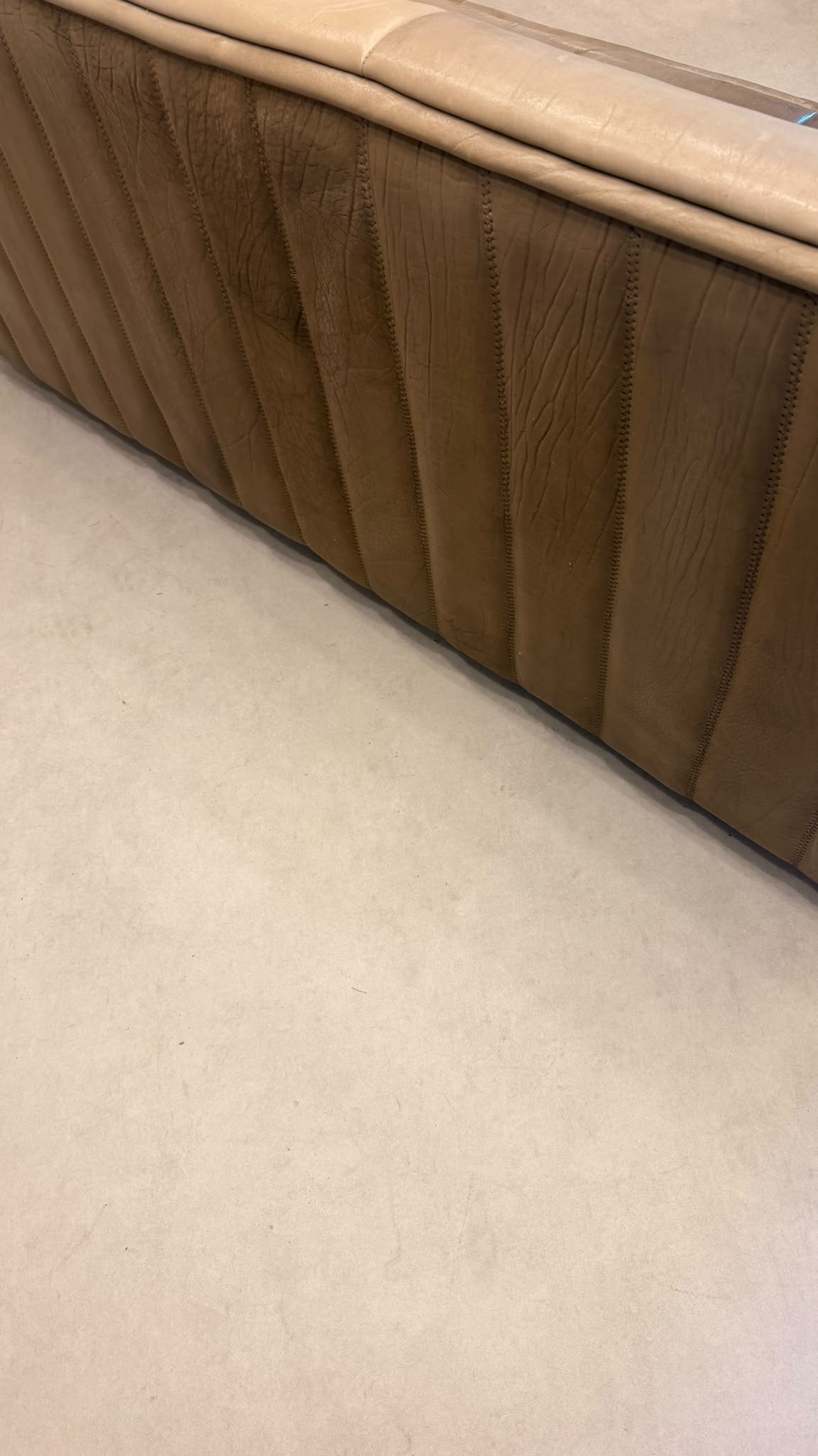 3-Sitzer Sofa DS-84 von De Sede aus Büffelleder (1)