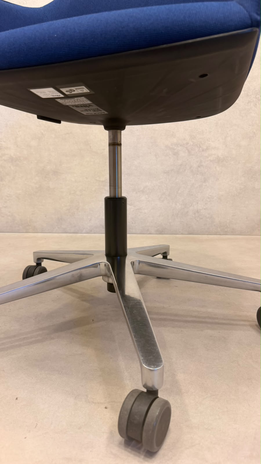 Vitra Softshell Chair Bouroullec Bürostuhl Blau
