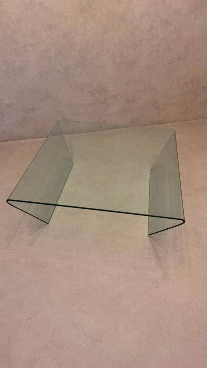 Italienischer Couchtisch Coffee Table aus gebogenem Klarglas