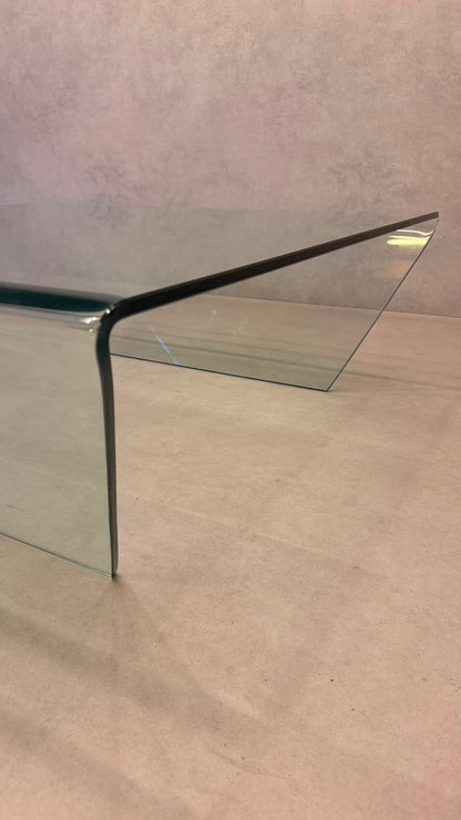 Italienischer Couchtisch Coffee Table aus gebogenem Klarglas