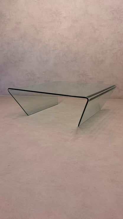 Italienischer Couchtisch Coffee Table aus gebogenem Klarglas