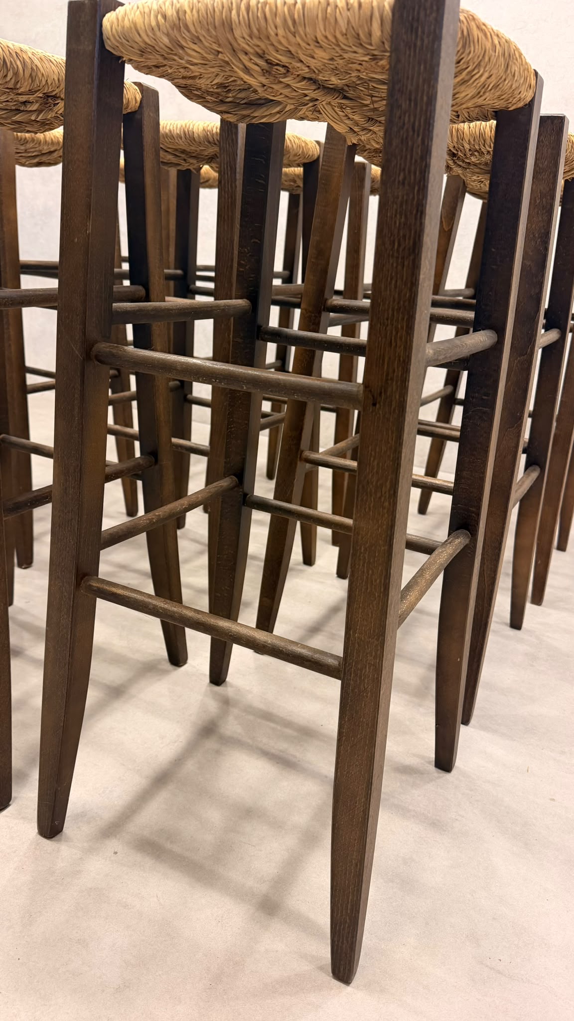 Rustikale Holz Barhocker mit Kordel-/ Binsengeflecht 9x