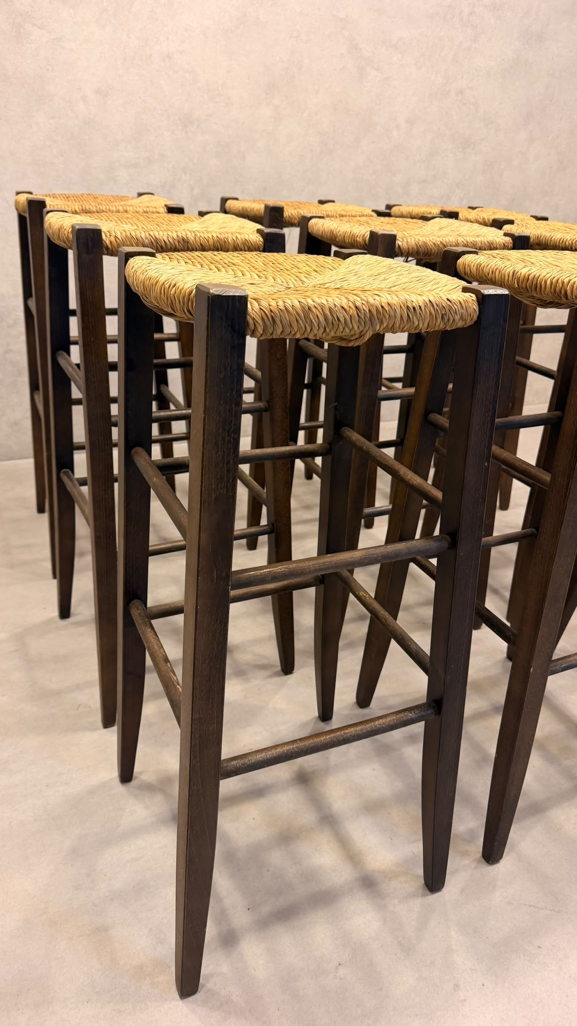 Rustikale Holz Barhocker mit Kordel-/ Binsengeflecht 9x