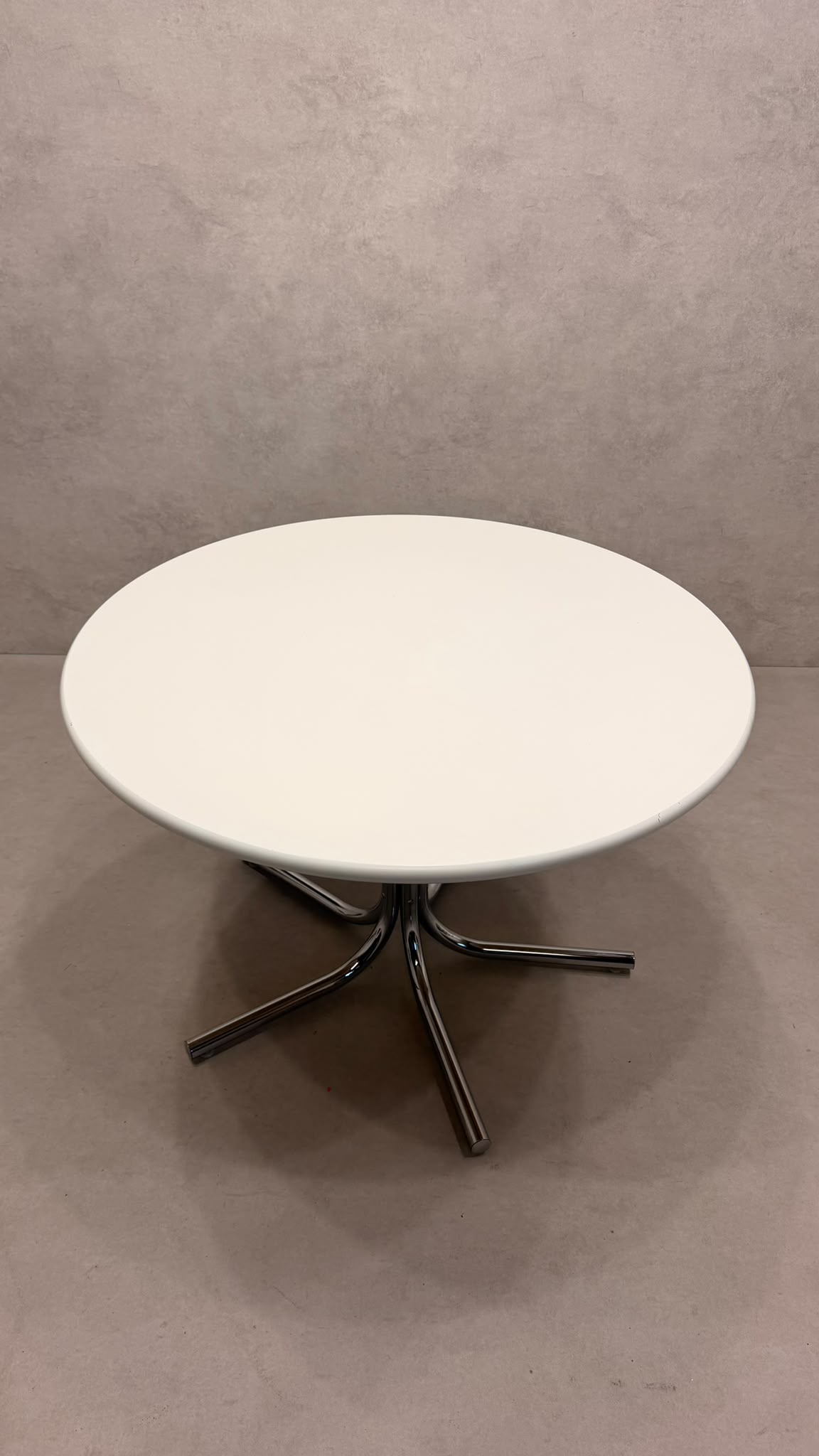 Vintage Design Esstisch rund Weiss Chrom Space Age