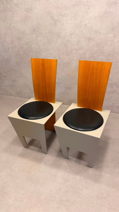 Postmoderne italienische Design Stühle mit Holzrückenlehne