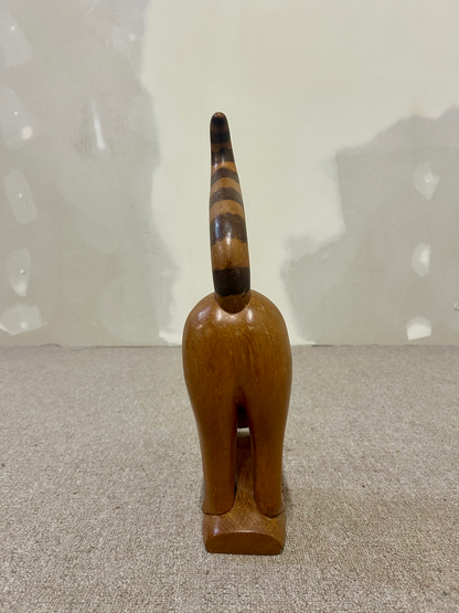 Holzfigur Madagaskar Lemur, Handgeschnitzt