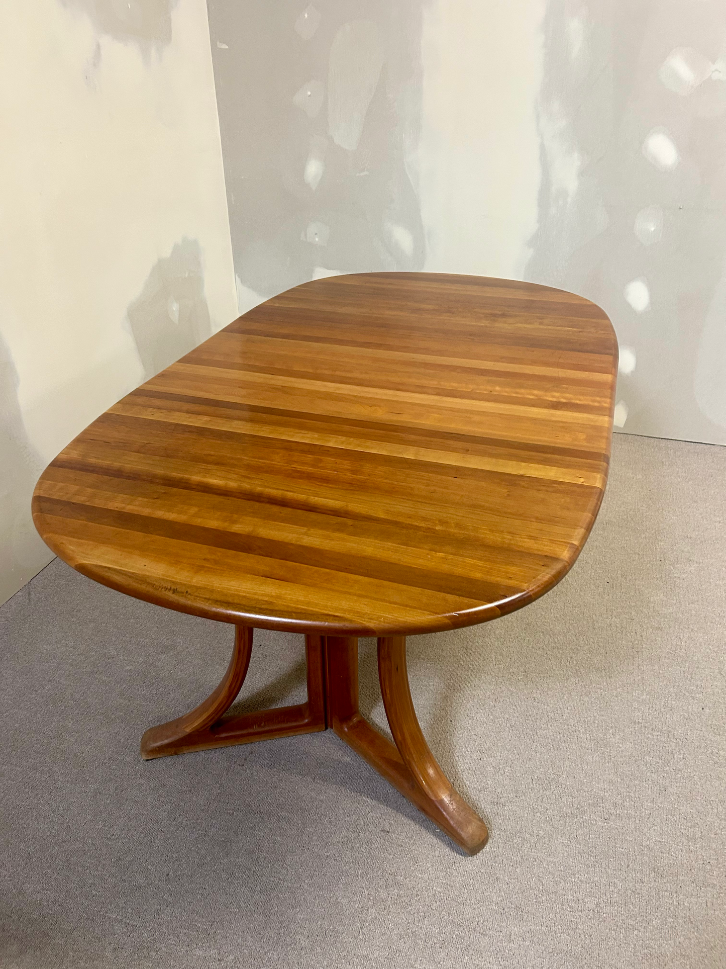 Ovaler ausziehbarer Varde Esstisch Teakholz Mid-Century