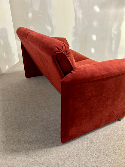 Leolux Bora Bora Sofa 2 Sitzer Alcantara rot