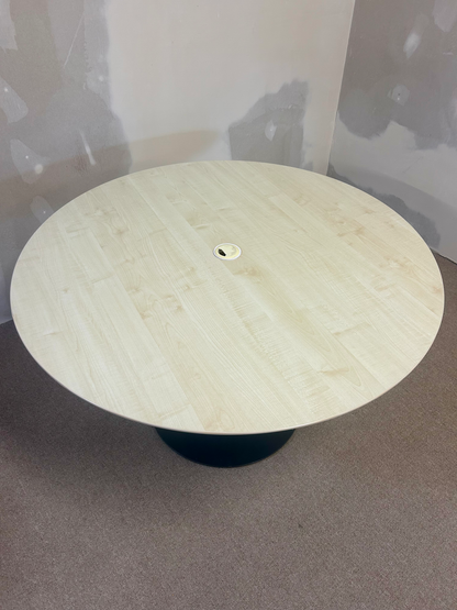 Grosser runder Esstisch / Büro tisch
