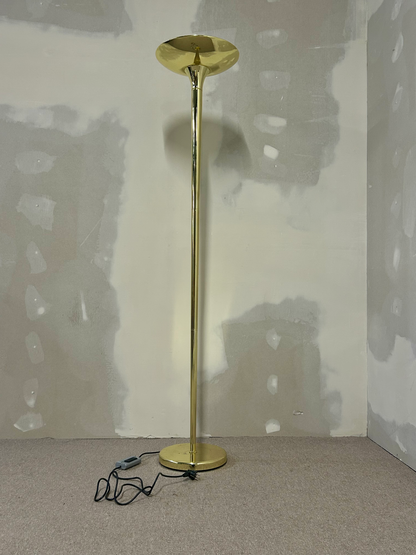 Elegante Stehlampe in Messing