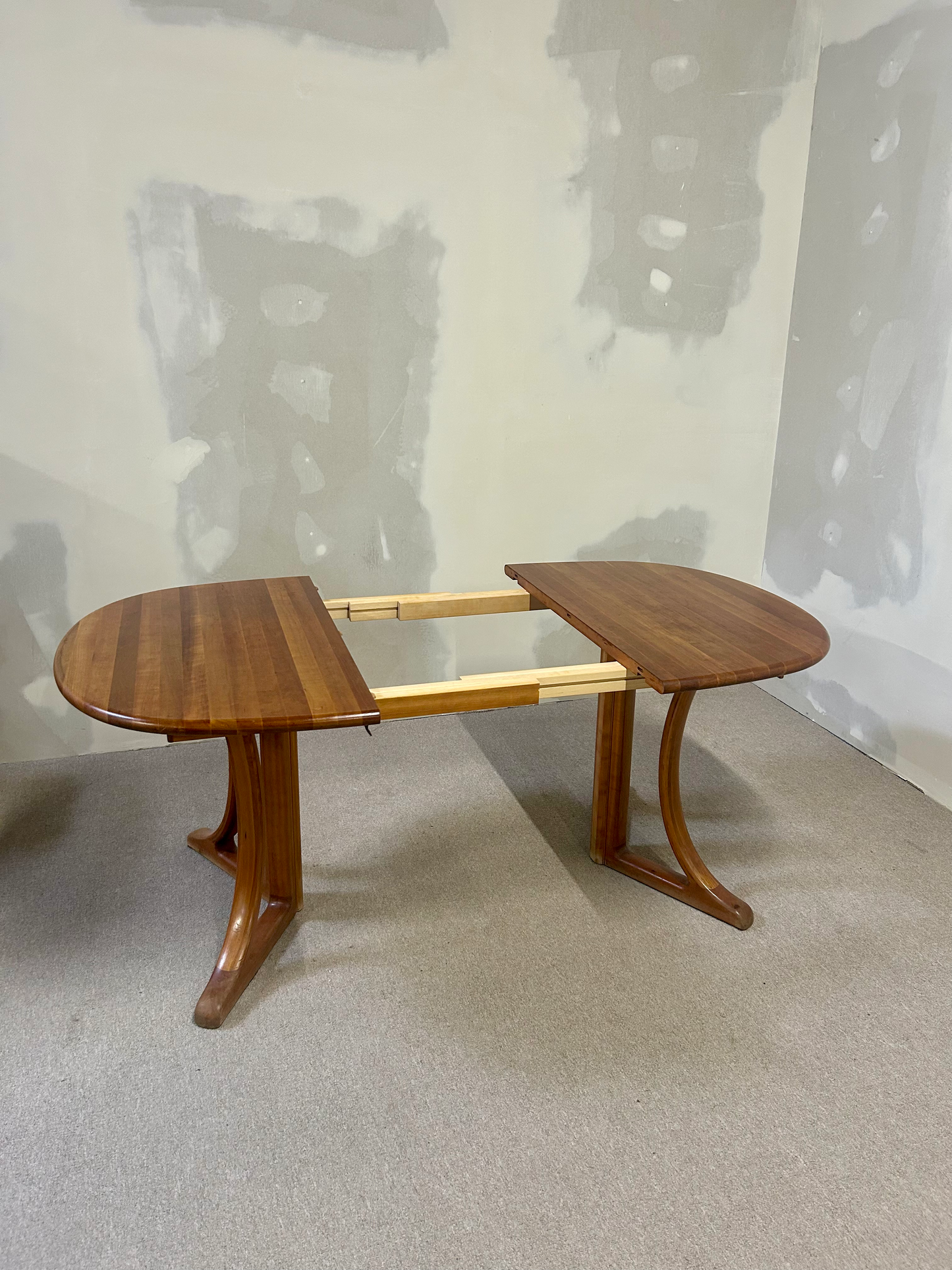 Ovaler ausziehbarer Varde Esstisch Teakholz Mid-Century